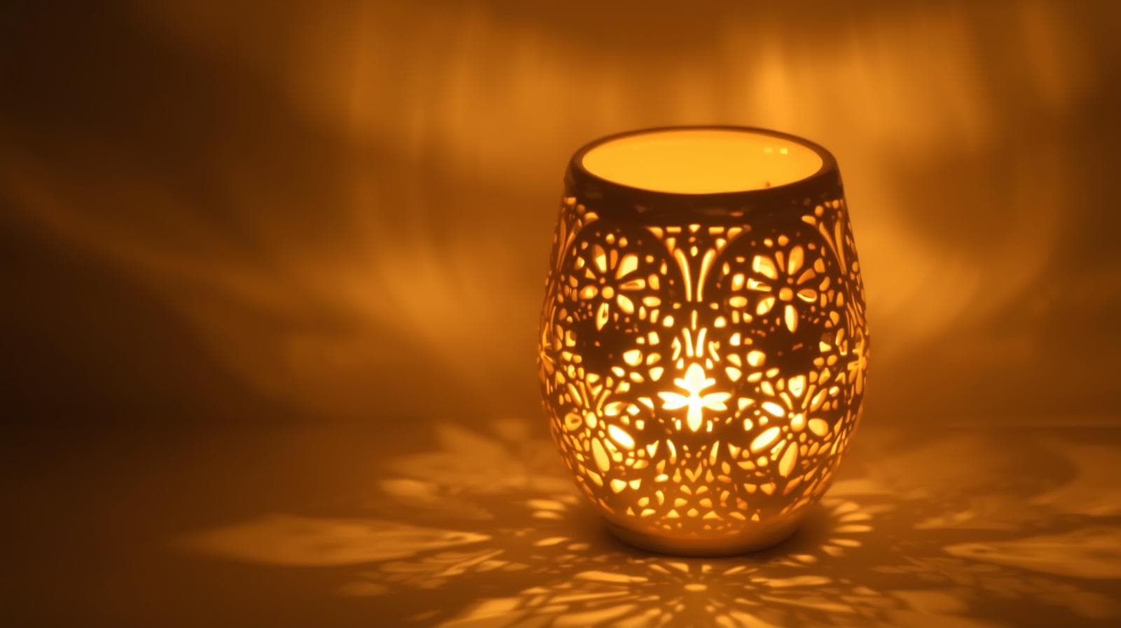 Duftlampe im Kerzenschein